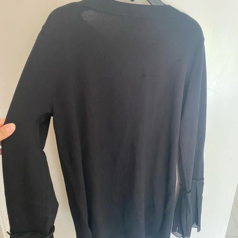 Cable & Gauge Black Blouse with Flared Sleeves - Picture 6 of 9